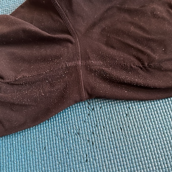 Victoria’s Secret Pink Ultimate Yoga Leggings Black Active Gray Logo Large FLAWS - Picture 10 of 13